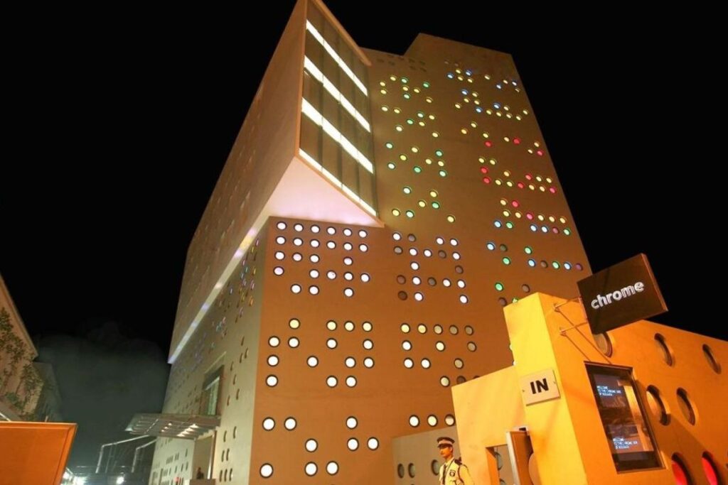 24/7  escort service in Novotel Hotel