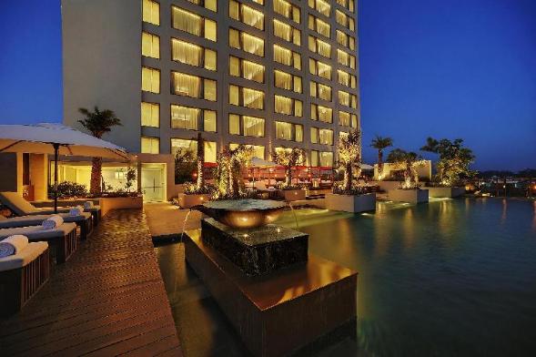  call girls in Novotel Hotel